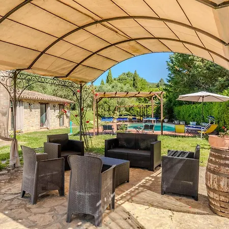 Dostoevskij Apartman *